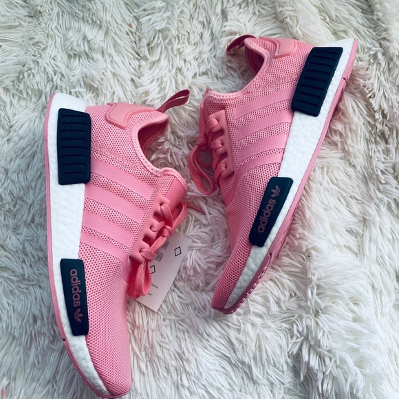 adidas Shoes - Adidas NMD R1